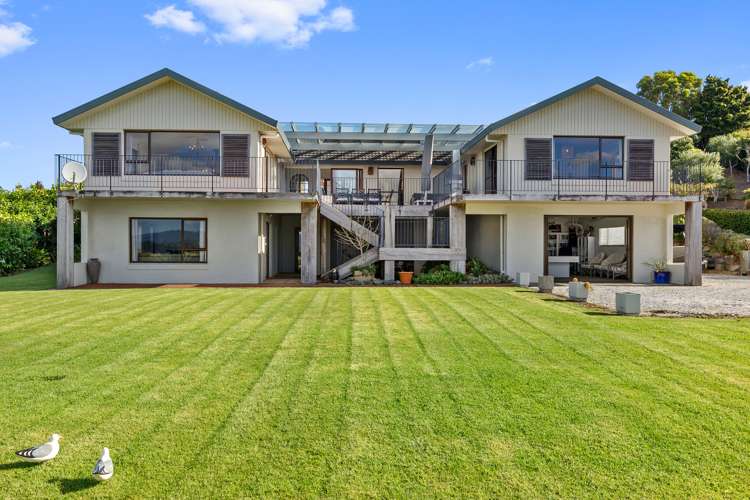 16 Kotare Place Sandspit_3