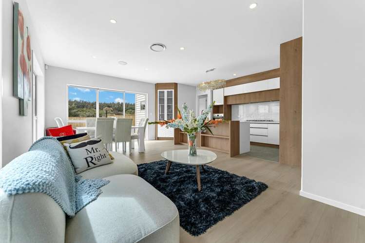 32 Castlebane Drive Flat Bush_8