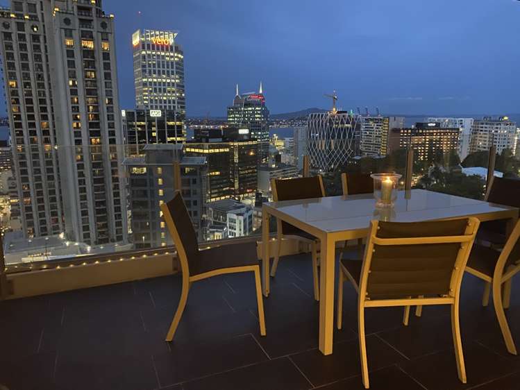 2605/6 Lorne Street 10015_8