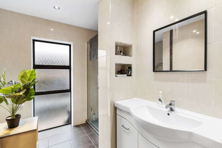 15 Freelance Terrace Pahurehure_18