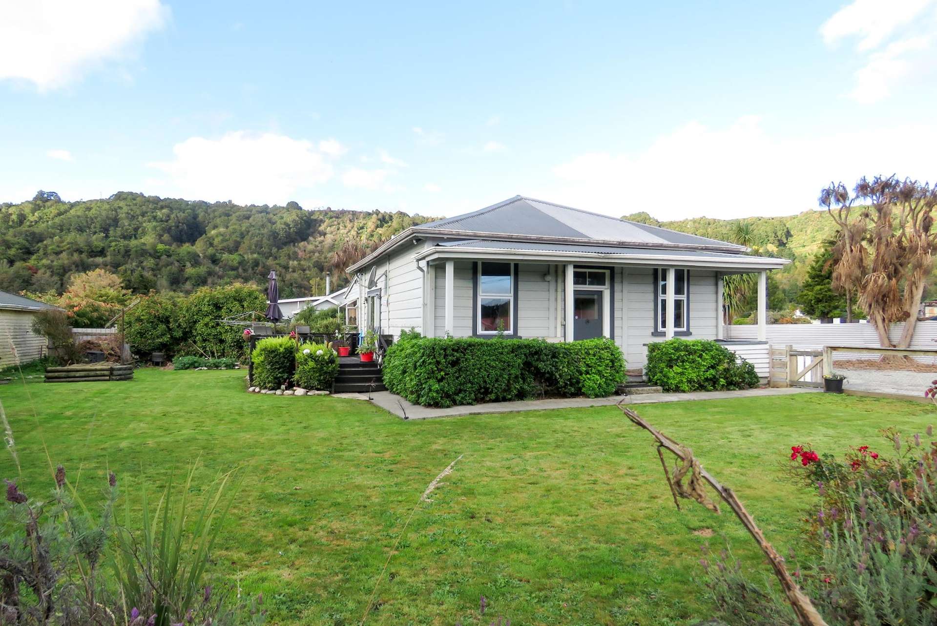 51 Dick Street Reefton_0