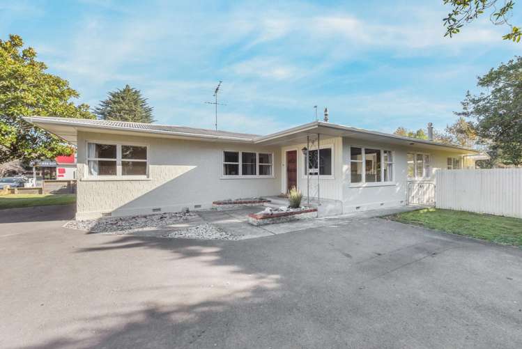 8 Clifford Road_0