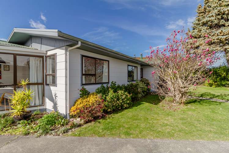 8 Lannie Place Greenmeadows_17