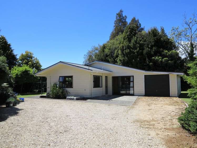 11 Norman Bensemann Place Takaka_0