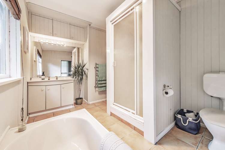 51 Kings Avenue Waikuku Beach_16