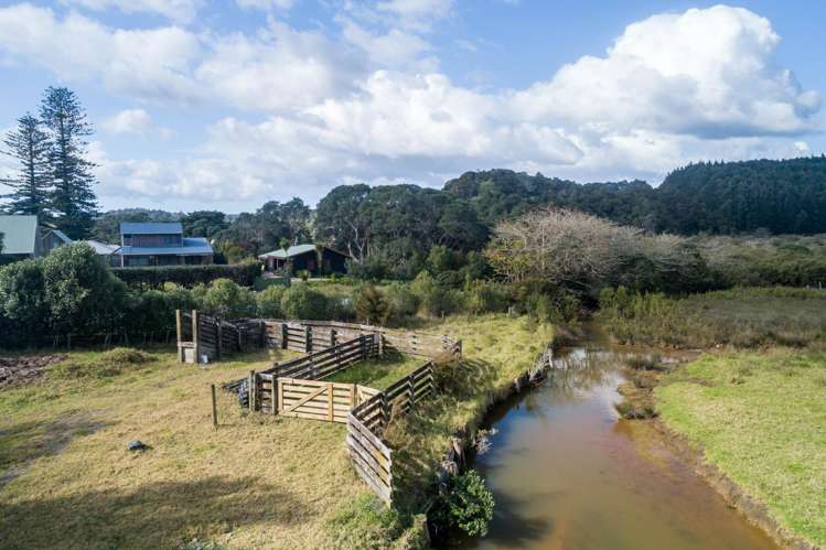 1133&1137 Matapouri Road Matapouri_55