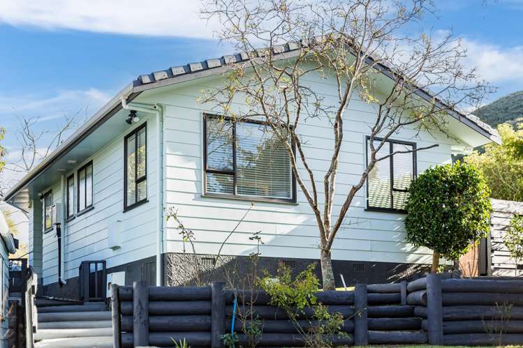 55 Larchmont Grove Totara Park_21