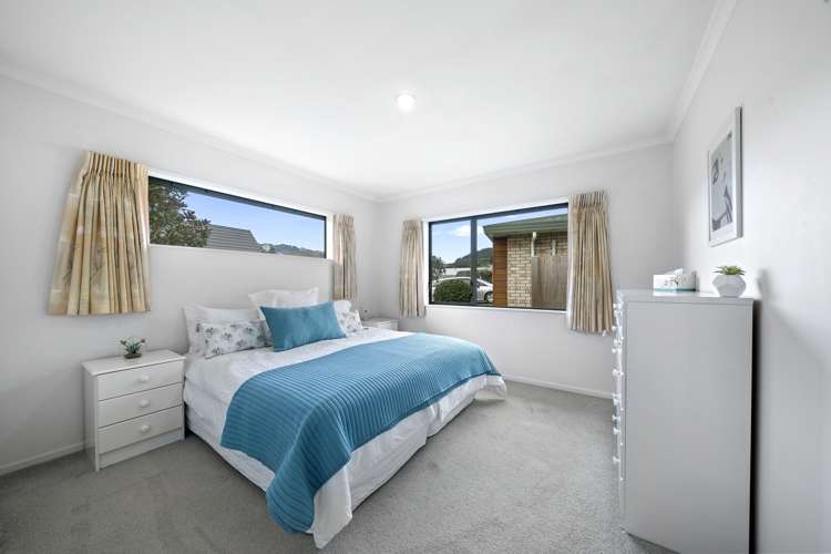 63/42 Main Road Tawa_8