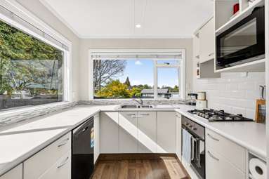 64 Pohutukawa Drive_4
