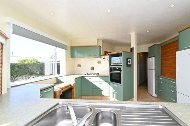 7 Wynyard Crescent Tamatea_1
