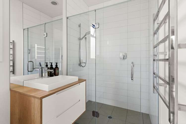 22B Churchill Drive Taradale_29
