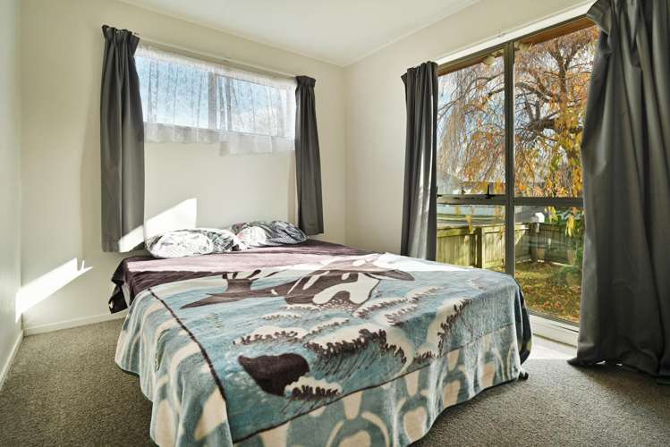2/34 Ramsey Crescent Flaxmere_6