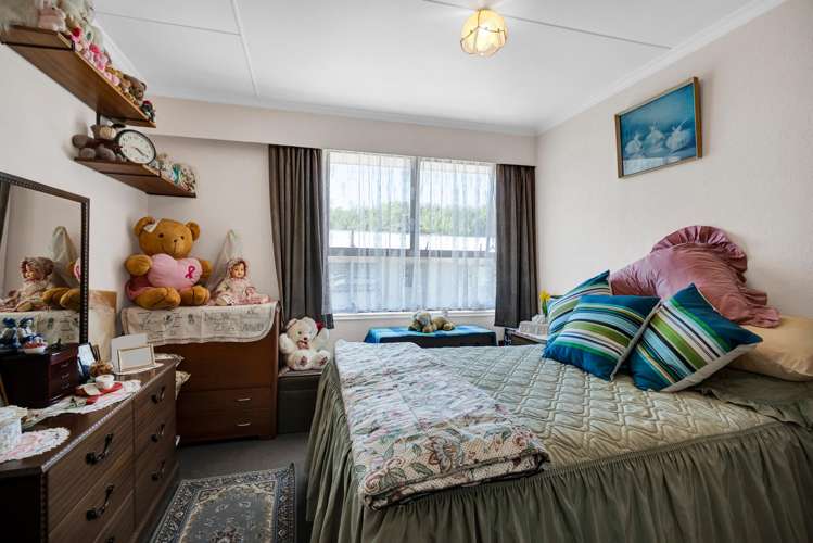 14 Trelawney Crescent Westown_8