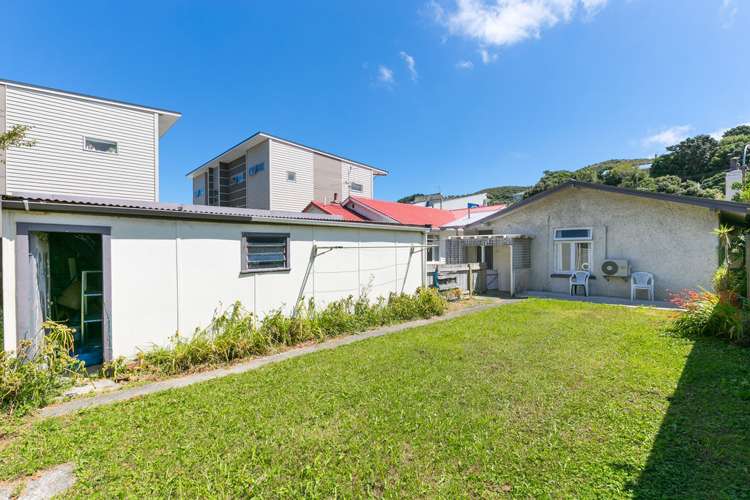 117 The Parade Island Bay_27