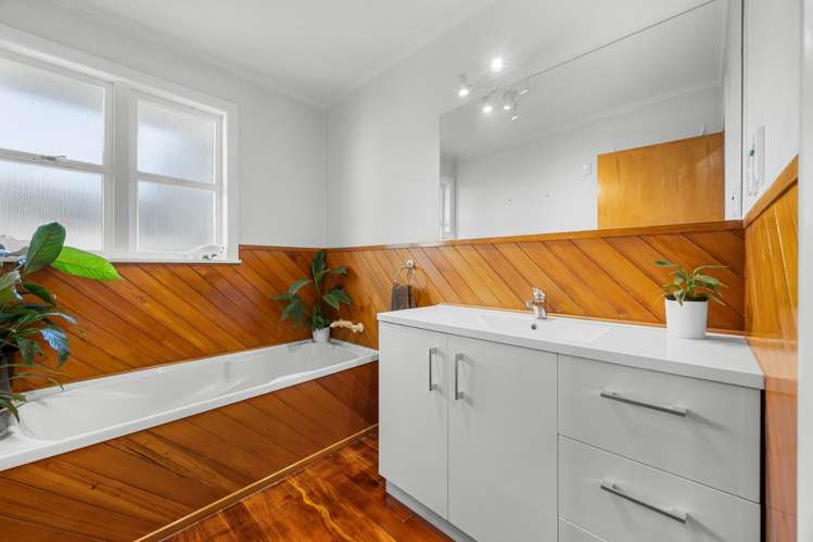 14 Sherwood Avenue Te Atatu South_10