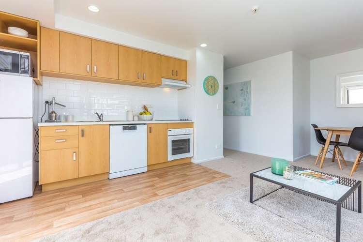 7b/2 Eden Crescent Auckland Central_4
