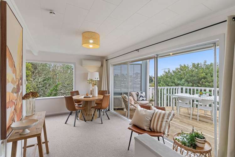 36 D'Oyly Drive Stanmore Bay_10
