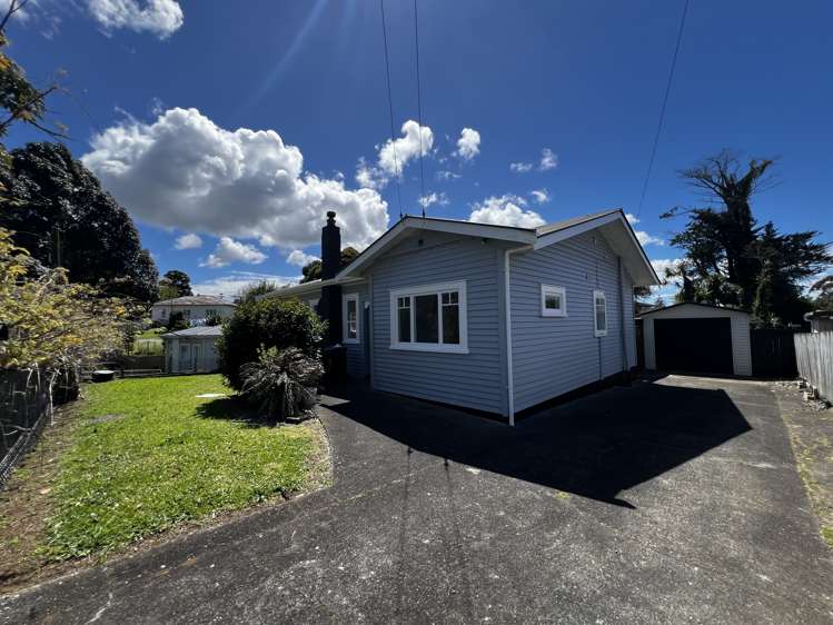 26 Sturges Avenue_0