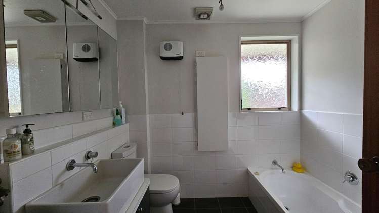 31B Bauchop Road Waterloo_13