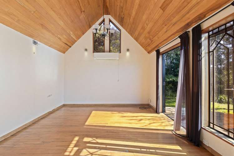 9 Lindaver Grove Merrilands_9