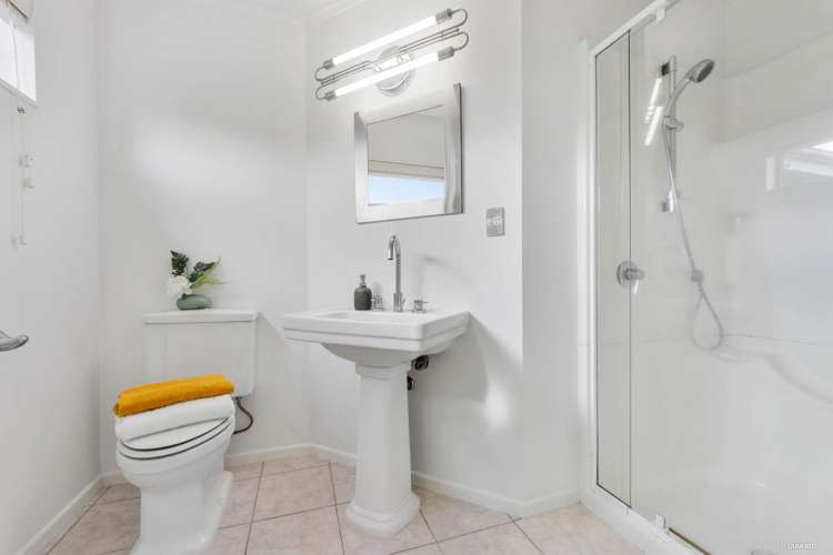 686 Te Atatu Road Te Atatu Peninsula_3