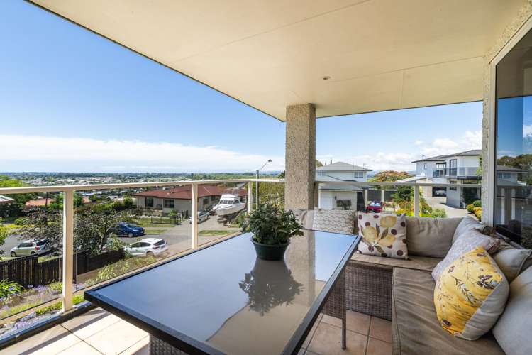 76A Churchill Drive Taradale_16