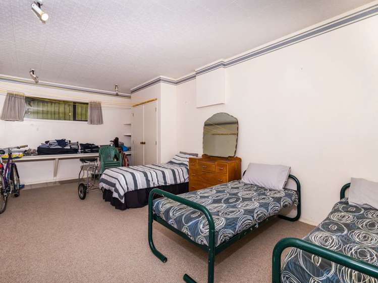 2/40 Puriri Street Hilltop_16