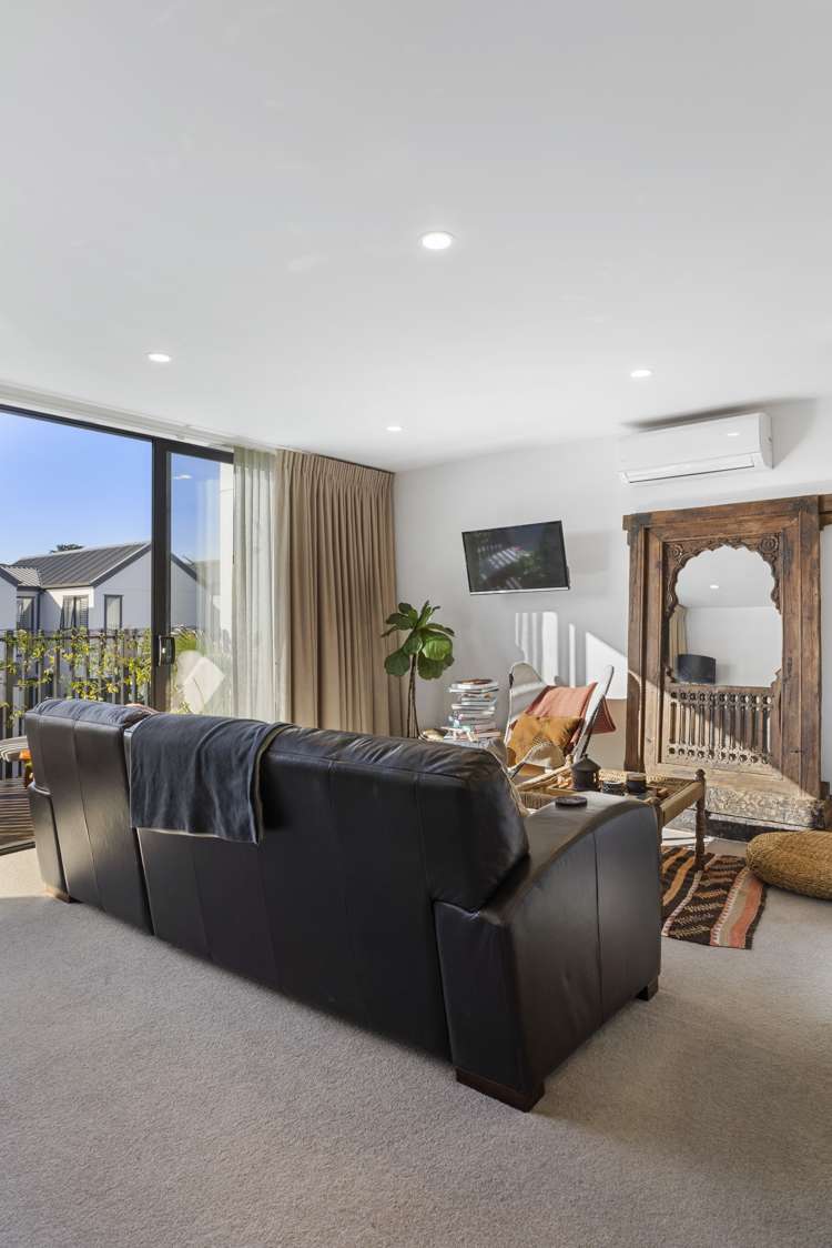 2/5 Paketai Lane Beachlands_9