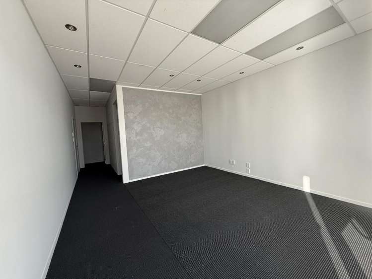 325 Main Road Kumeu_6