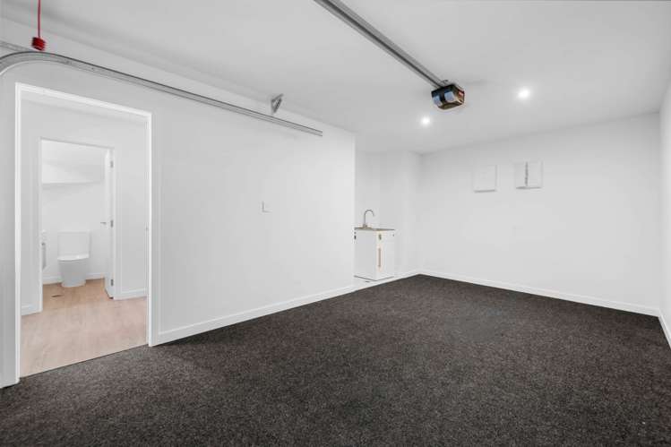 3/97 Cook Street Howick_16