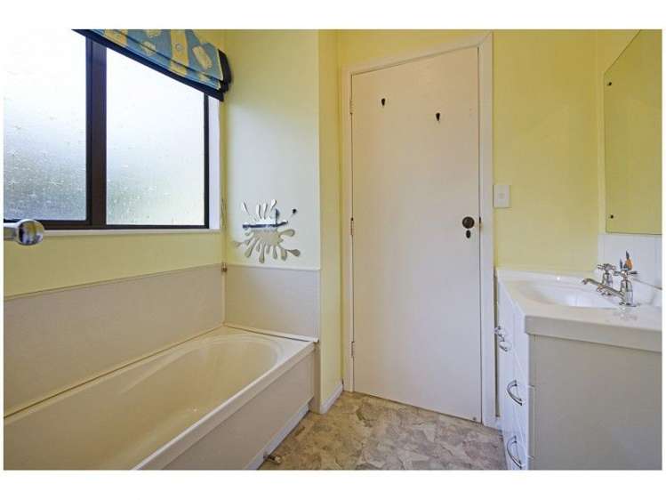 15 Towai Street Stoke_17