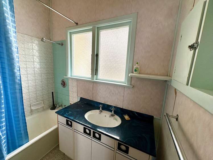 228 Clyde Street Balclutha_18