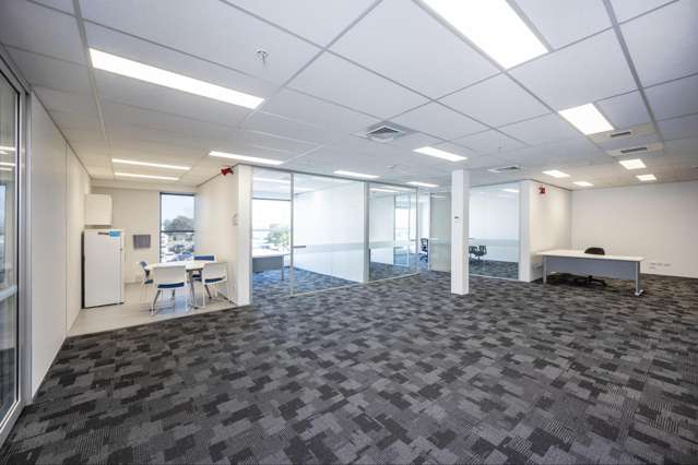 E/86 Plunket Avenue Manukau Central_3