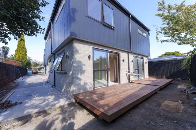 Boutique New Build Townhouses - Prime Ilam