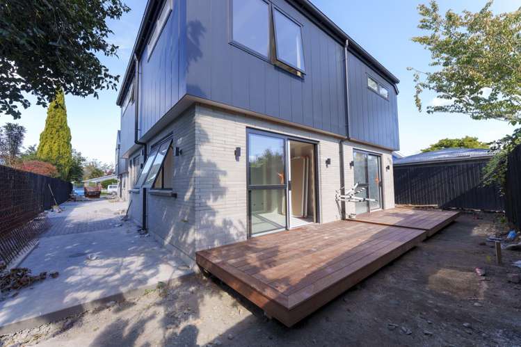 2/12 Newbridge Place_0