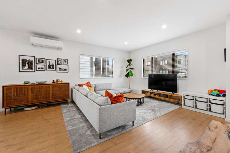 21 Autumn Blaze Street Hobsonville_16