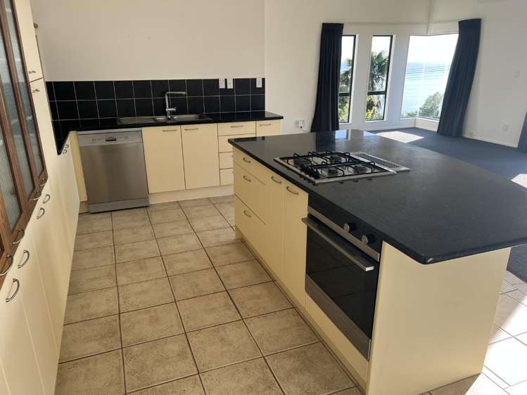 10 Duncansby Road Stanmore Bay_5