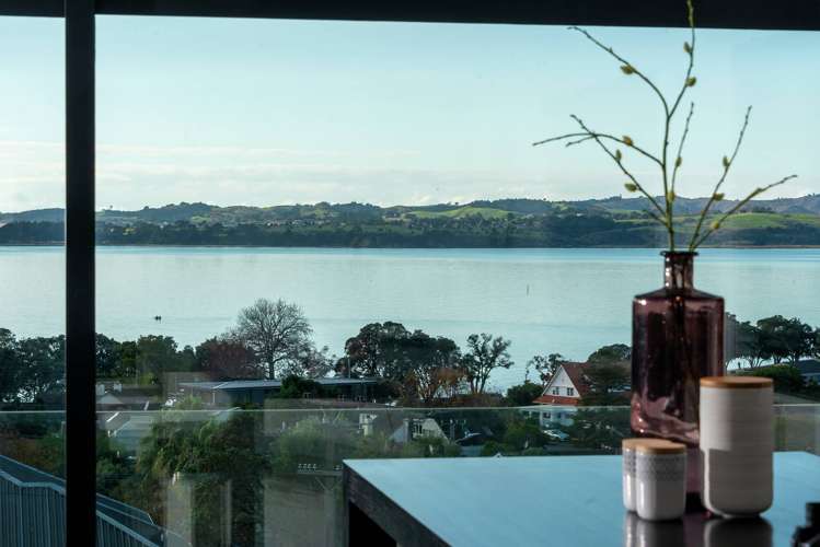 35 Montgomery Crescent Cockle Bay_7