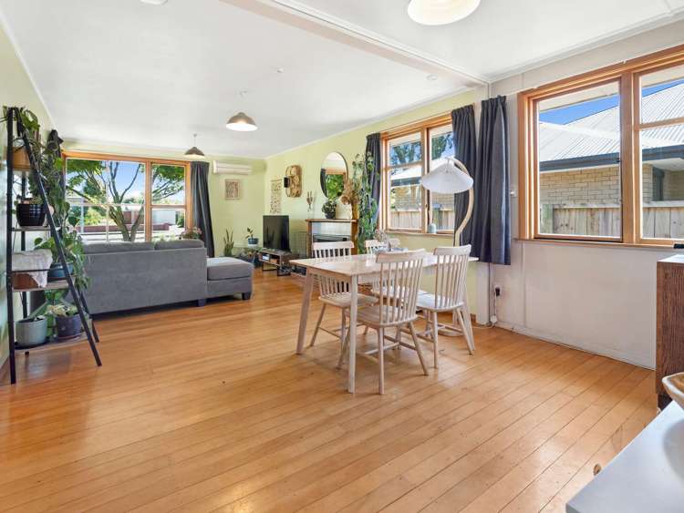 18 North Terrace Darfield_5