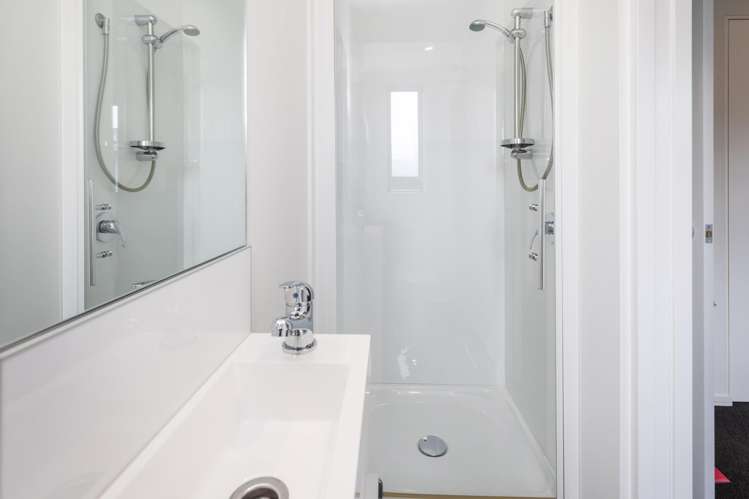 27/17 Bunyan Street Waltham_9