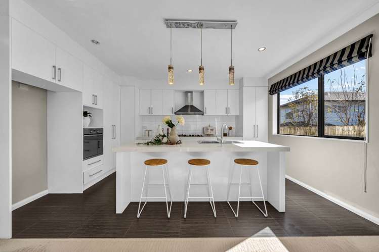 8 Listack Drive Flat Bush_8