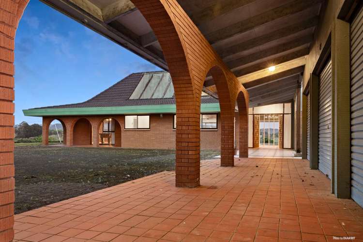 744 Runciman Road Runciman_24