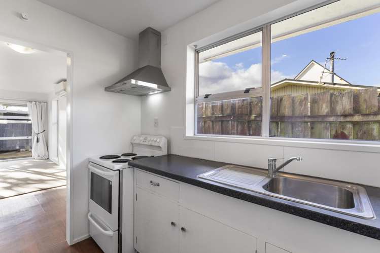 2/145b Clarence Street Riccarton_5