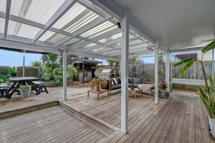 1321 Whangaparaoa Road_4