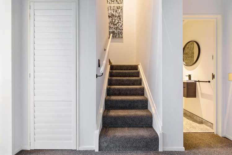 2B Vancouver Drive Queenstown_8