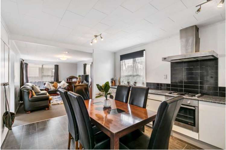 166 Mahia Road Wattle Downs_6