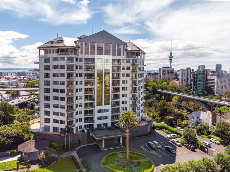 803/135 Grafton Road Grafton_14