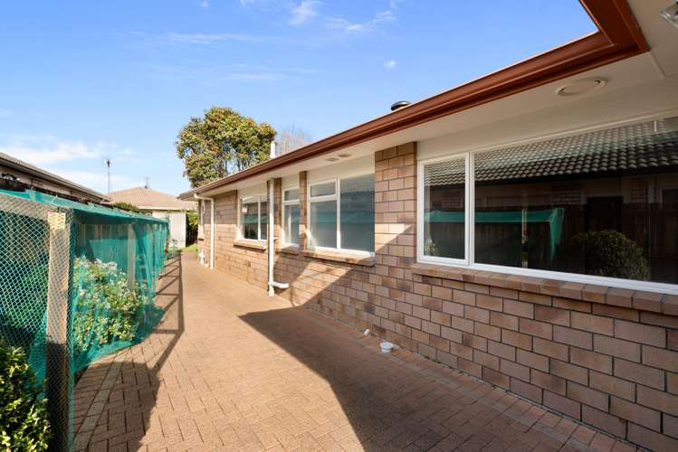 5 Castlehill Court Wattle Downs_21