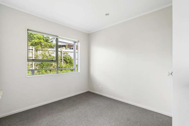 2/100 Manuka Road Bayview_16