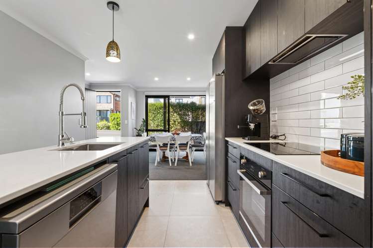 21 Seafarer Crescent Stanmore Bay_3